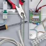 Čo treba vedieť ohľadom domácej elektroinštalácie - dobre si naplánujte a oboznámte sa!